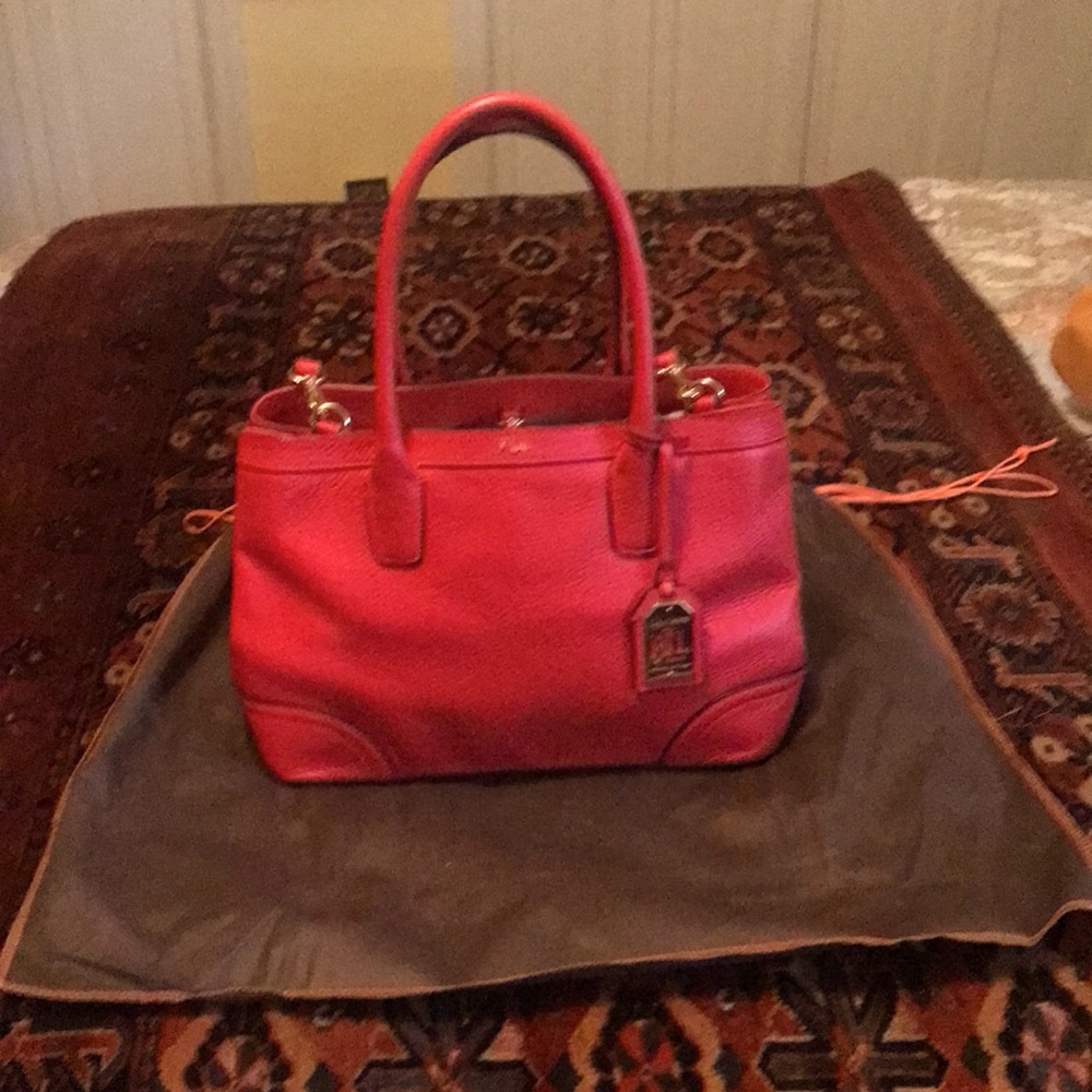 Ralph Lauren Red handbag.  Mint condition.  Smoke free home